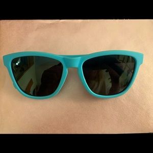 Goodr blue running sunglasses